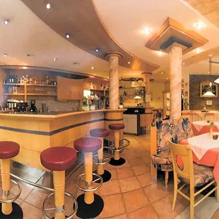 Paradies Samnaun Spiss מלון 3*