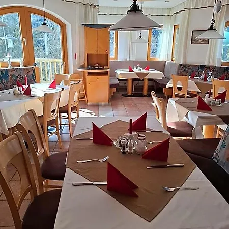 Paradies Samnaun Spiss מלון 3*