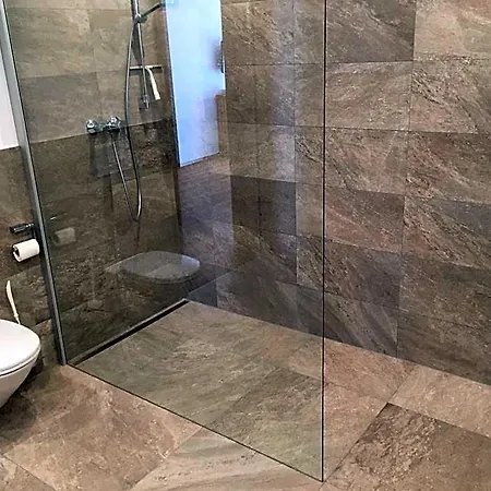 Paradies Samnaun Spiss מלון 3*
